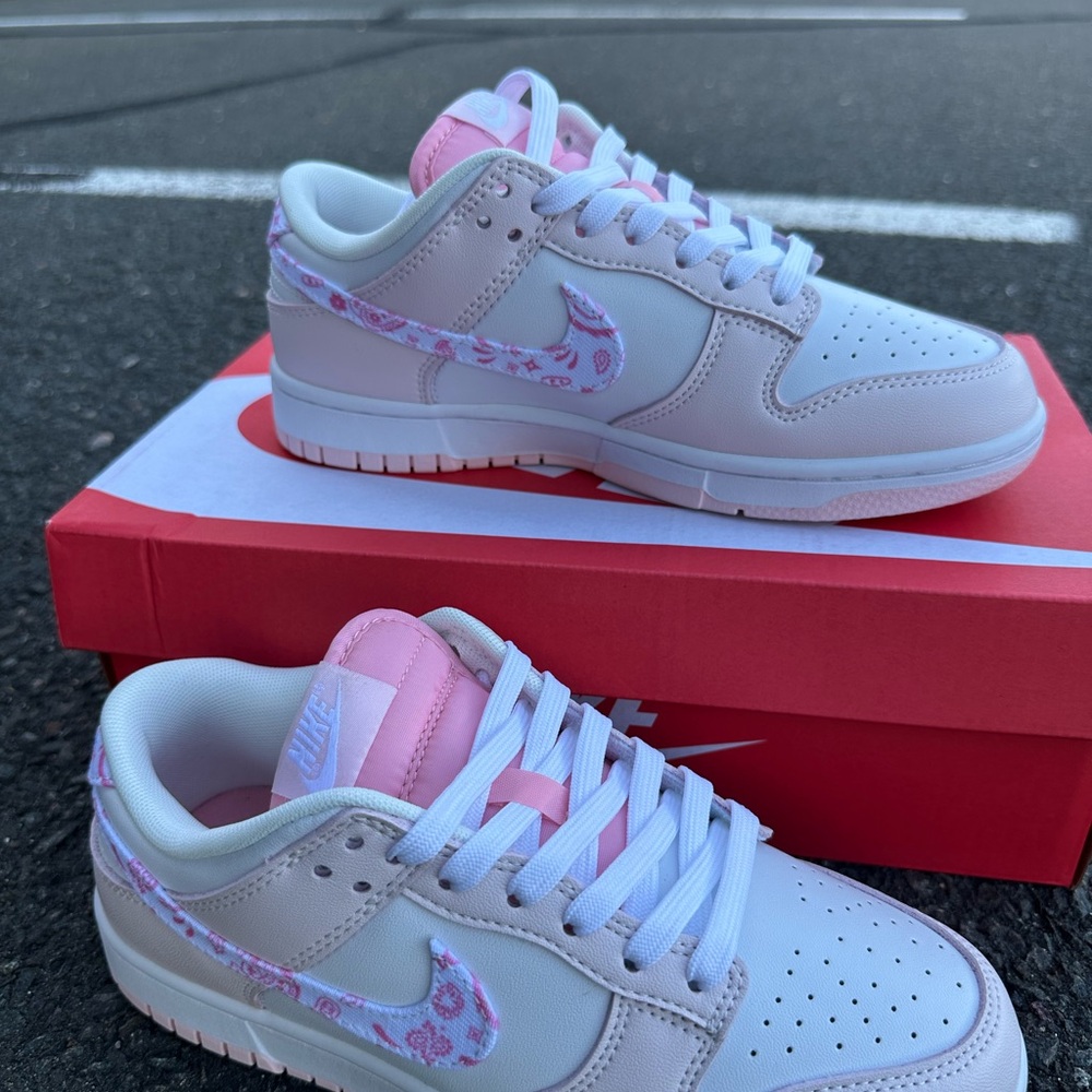 Nike White and Pink Floral Sneakers